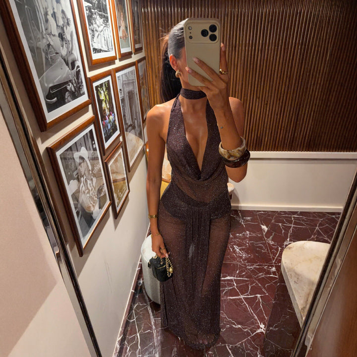 Damen schimmerndes Abendkleid mit tiefem V-Ausschnitt und Taillengürtel Echo Archiv