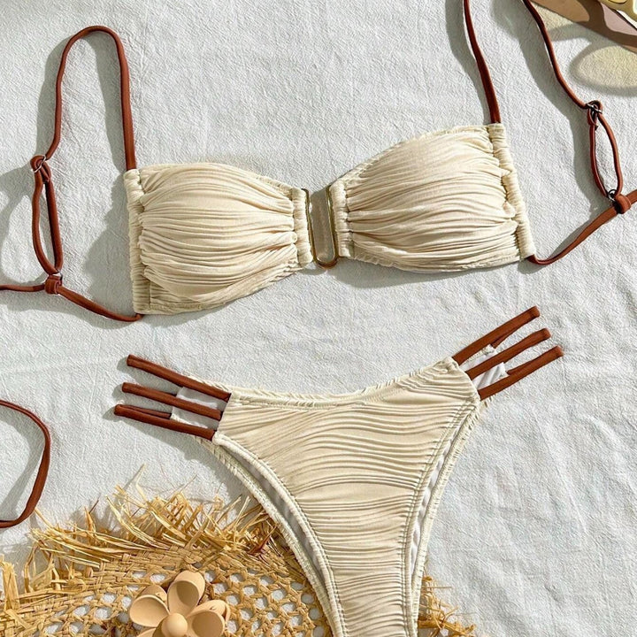 Damen Bandeau-Bikini mit modischem Rüschendesign Echo Archiv