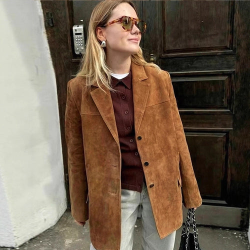 Damen Kurzmantel im Sakko-Stil aus Veloursimitat mit Reverskragen und Pattentaschen Echo Archiv