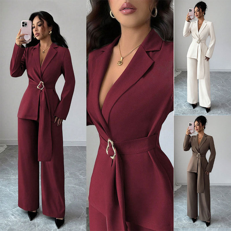 Damen Elegantes Blazer-Kostüm mit Taillengürtel Echo Archiv