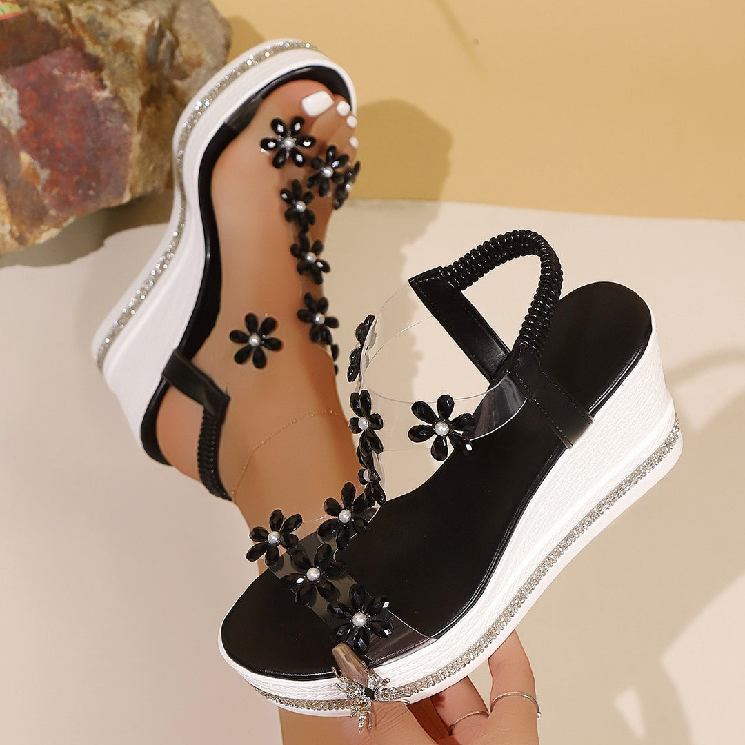 Damen Plateau-Sandalen mit transparentem PVC-Riemen und Blumenapplikation – Sorelia