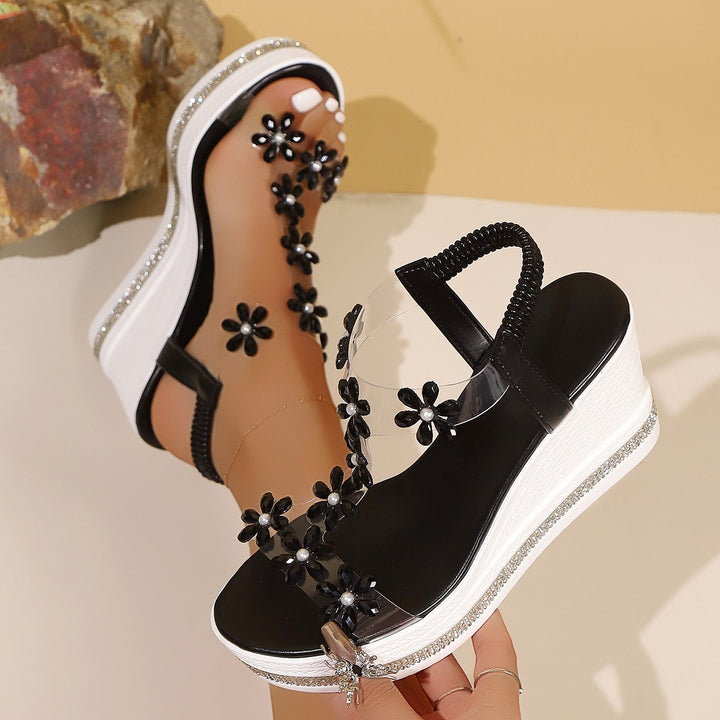 Damen Plateau-Sandalen mit transparentem PVC-Riemen und Blumenapplikation – Sorelia