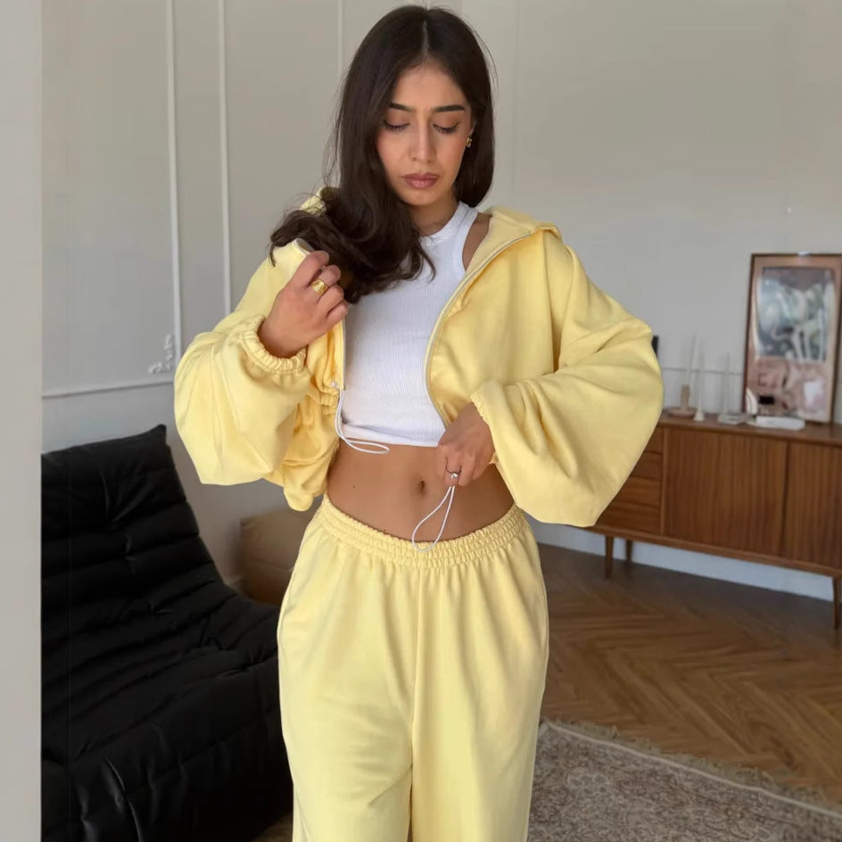 Damen kurzes Kapuzenzipper-Lounge-Set mit oversized Ärmeln und weitem Jogginghose-Schnitt – Auréline
