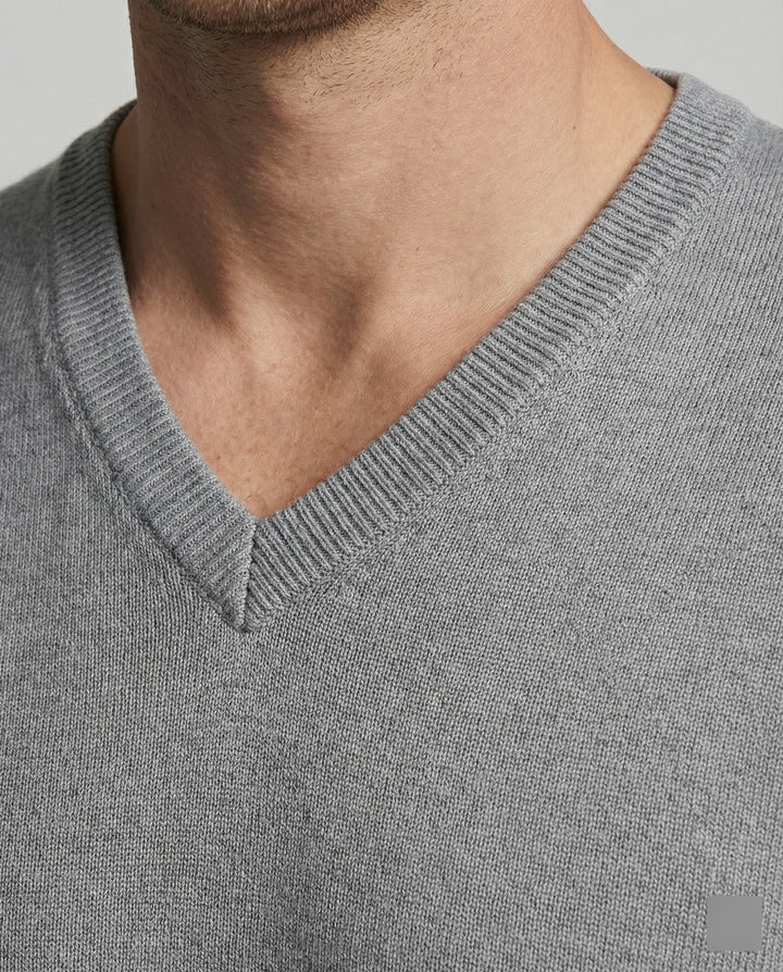 Herren V-Ausschnitt Pullover aus hochwertiger Baumwolle mit bequemer Passform Echoarchiv