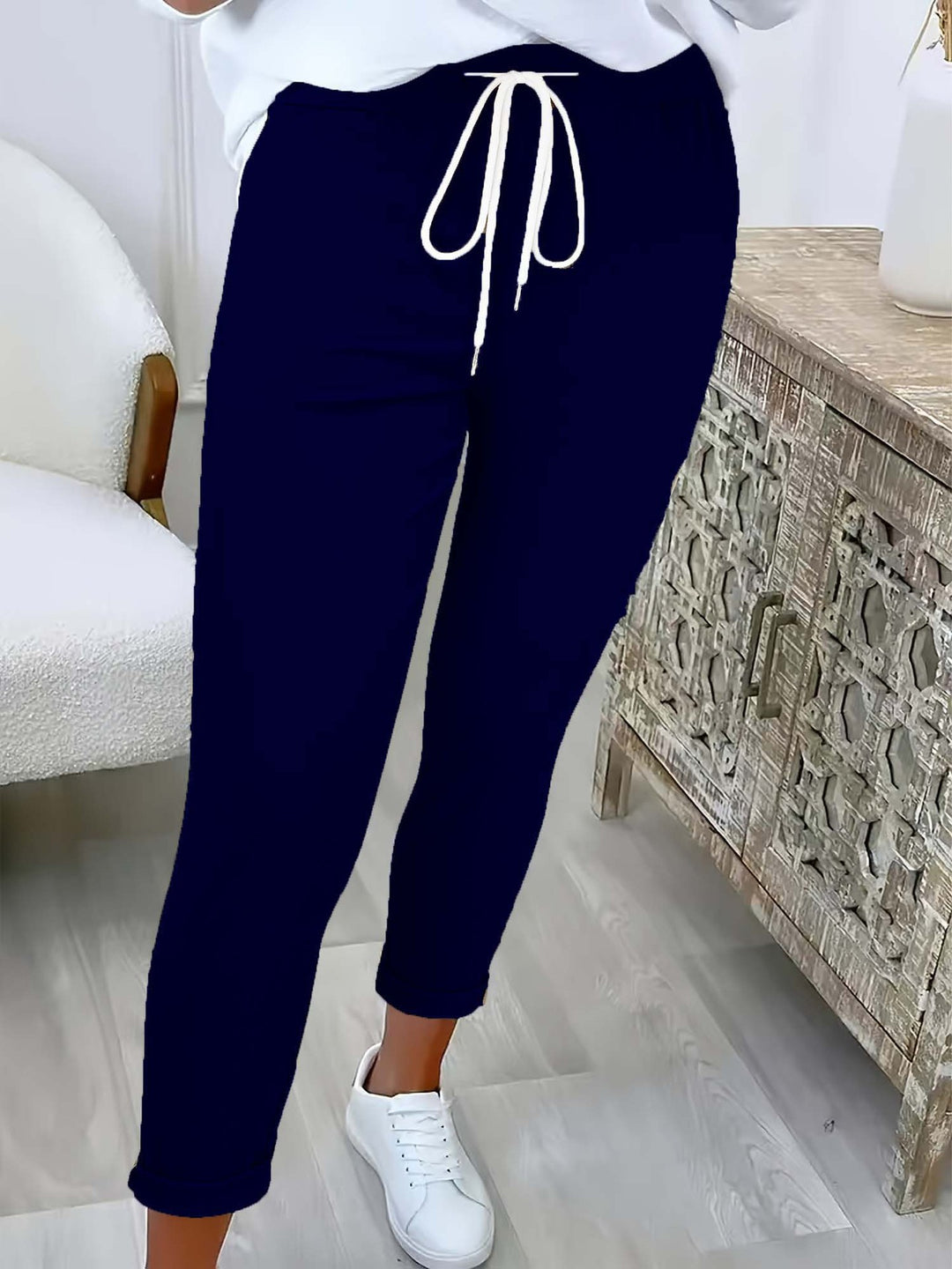 Damen Slim-Fit Jogginghose mit Tunnelzug und Umschlagbündchen Echoarchiv