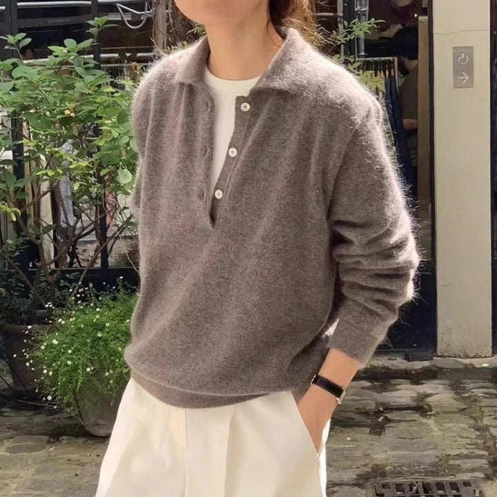 Damen Weicher Kapuzenpullover im Mohair‑Look mit tiefem V‑Ausschnitt und halber Knopfleiste Echoarchiv