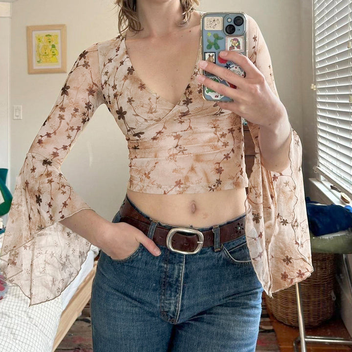 Damen Wickeloberteil mit voluminösen Ärmeln und floralem Print Echo Archiv