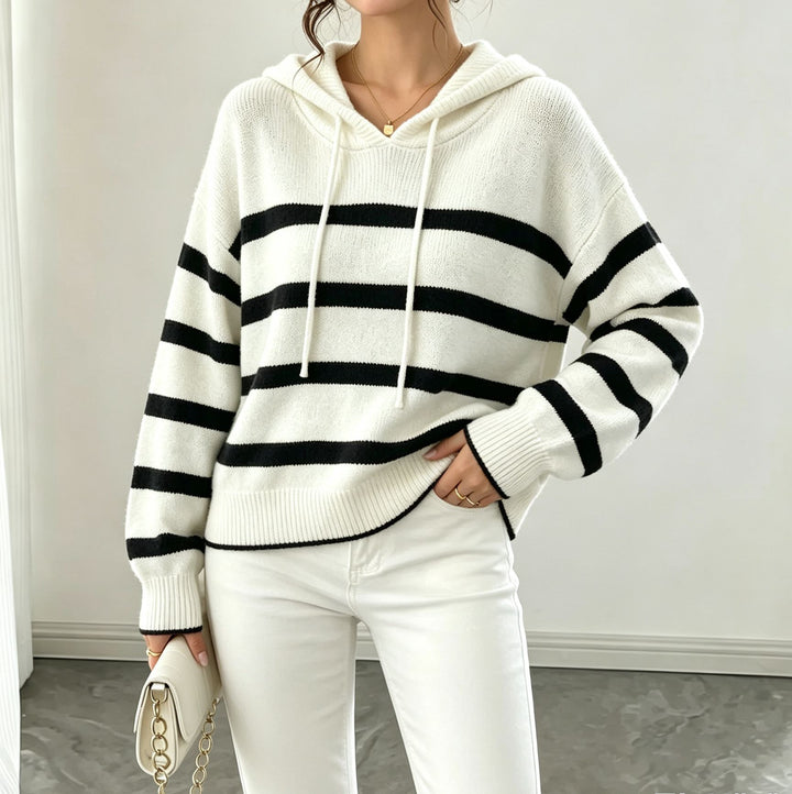 Damen Kapuzen-Strickpullover im Maritim-Look mit geripptem Saum und relaxed Fit – Auréline
