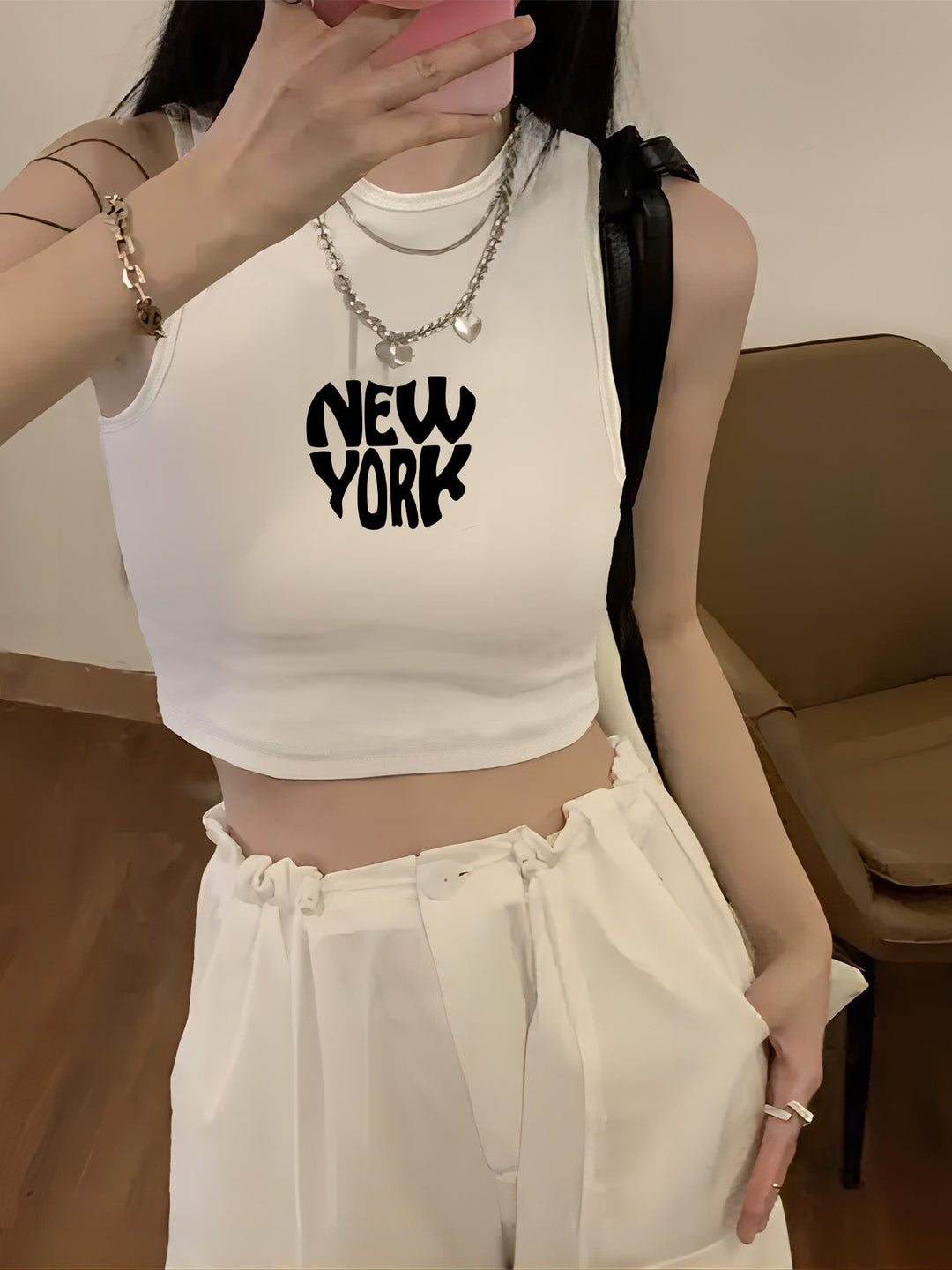 Damen Crop-Top mit auffälligem Schriftzug und körpernahem Schnitt Echo Archiv
