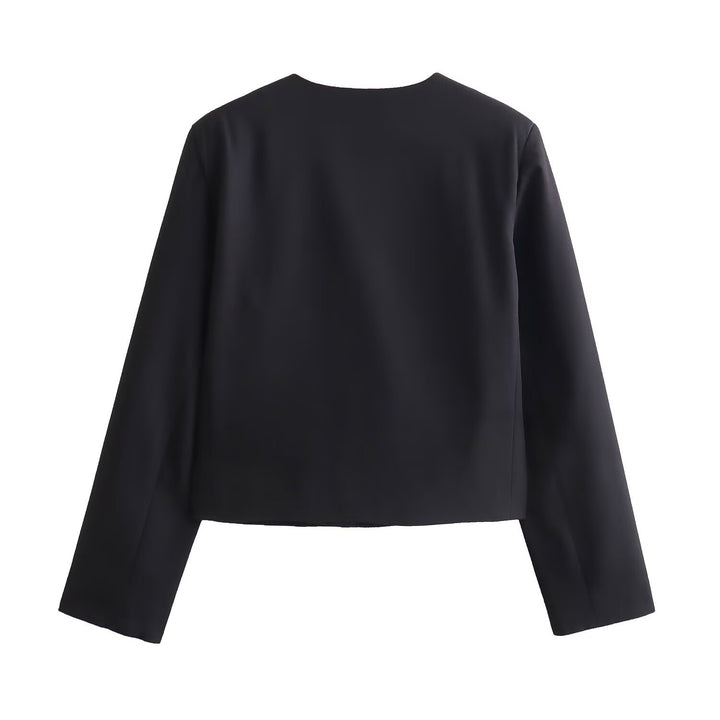 Damen Kurzblazer im Boxy‑Cut mit dekorativen Zierknöpfen und aufgesetzten Taschen Echo Archiv