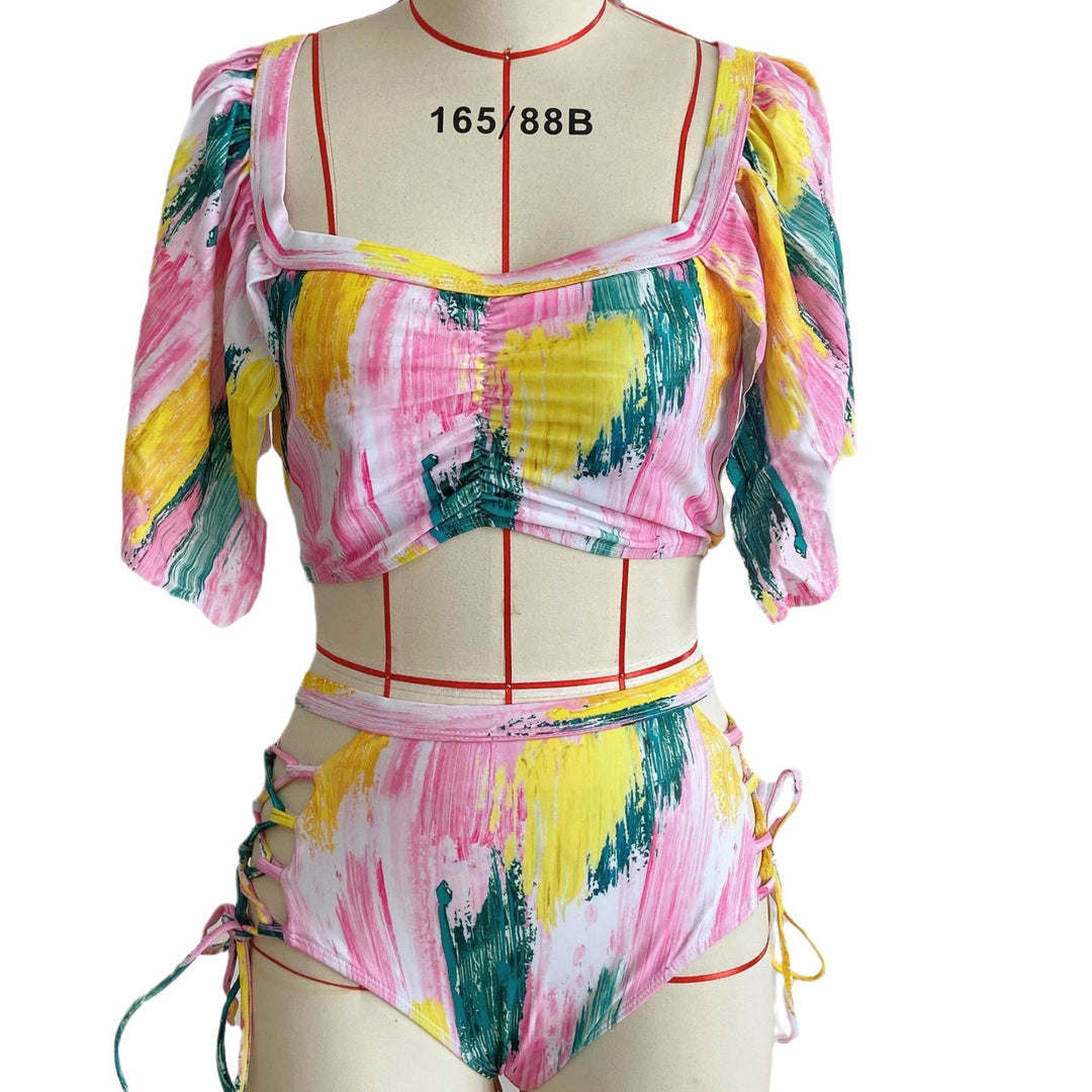 Damen Bikini-Set mit traumhaftem floralem Wickeldesign und hohem Beinausschnitt Echo Archiv