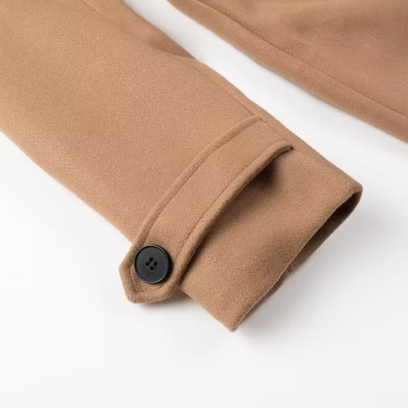Damen Doppelreihiger Maxilanger Trenchcoat mit Bindegürtel und Cape-Überwurf Echo Archiv