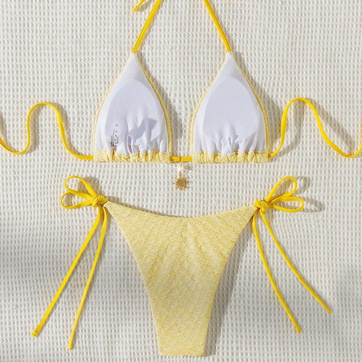 Damen Triangel-Bikini mit zarten Rüschendetails Echo Archiv