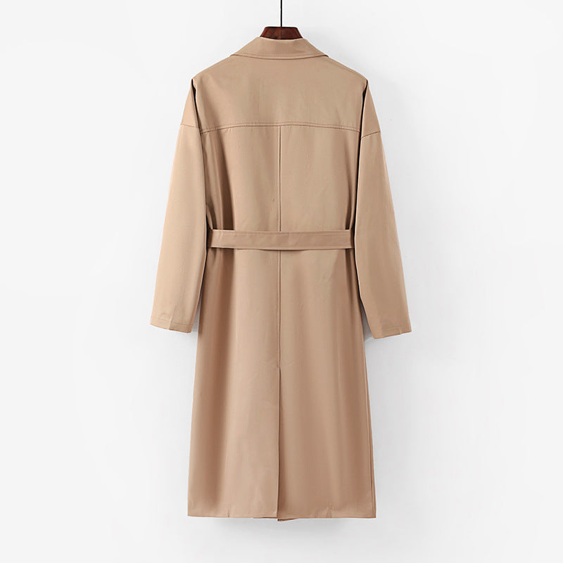 Damen Longline Trenchcoat mit Taillengürtel und fallendem Revers Echoarchiv