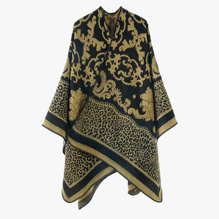 Damen Jacquard‑Capeponcho mit barockem Ornamentmuster und spitzem Zipfelsaum – Avérine