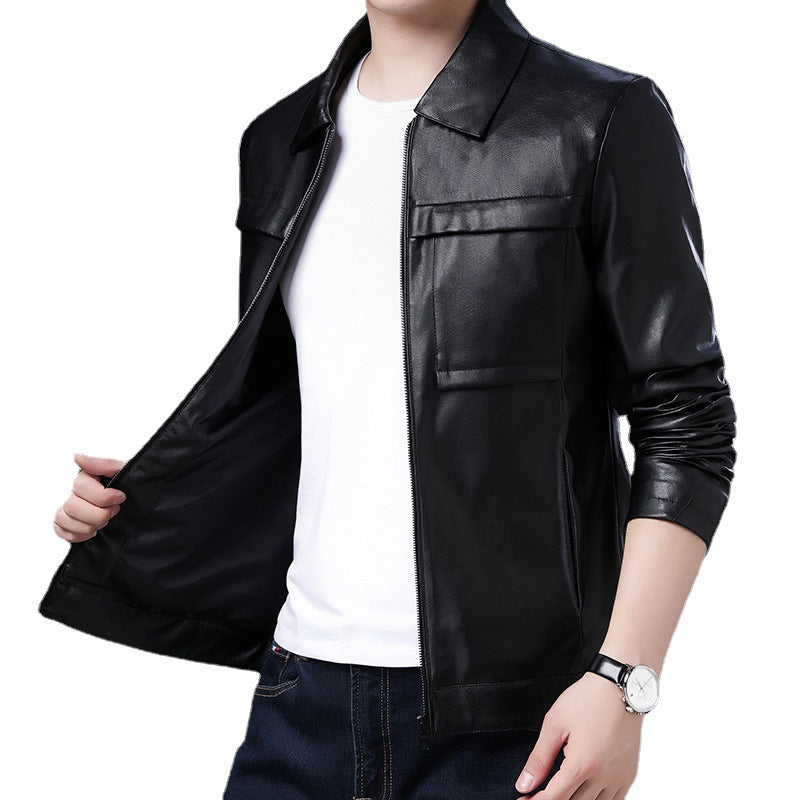 Herren Slim‑Fit Lederoptik-Truckerjacke mit Hemdkragen, verdecktem Reißverschluss und Pattentaschen Echoarchiv