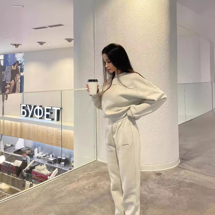 Damen nan Oversized kurz geschnittenes Sweatshirt mit High Waist Fleece Jogginghose Set Echo Archiv