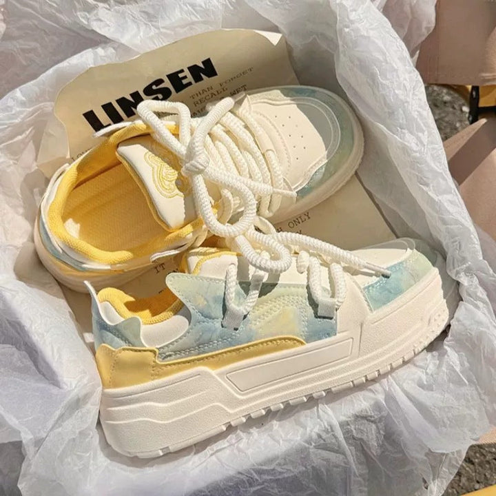 Damen modische Sneaker mit innovativem Plateau-Design und atmungsaktiver Obermaterial-Hybridstruktur Echo Archiv