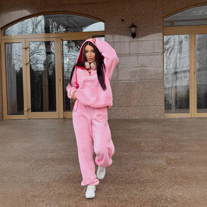 Damen Fleece-Loungewear-Set mit halbem Frontzip, gefütterter Kapuze und hochgeschnittener Komforthose – Auréline