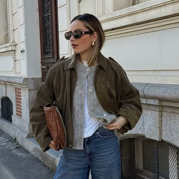 Damen Oversize-Suedejacke mit Schulterklappen, verdeckter Knopfleiste und elastischem Saum Echo Archiv