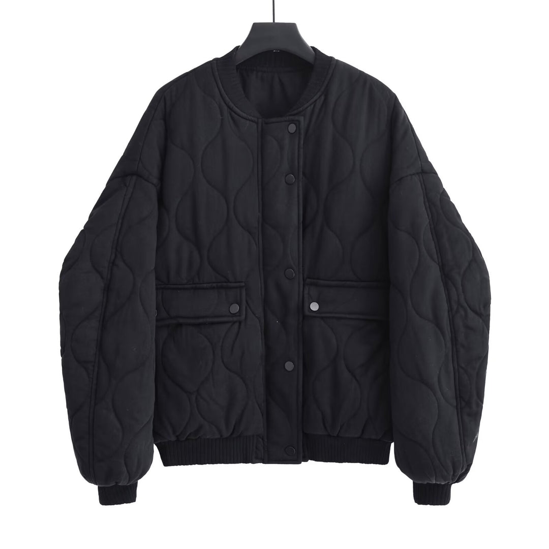 Damen Stepp-Bomberjacke mit organischer Steppung und Druckknopffront Echo Archiv