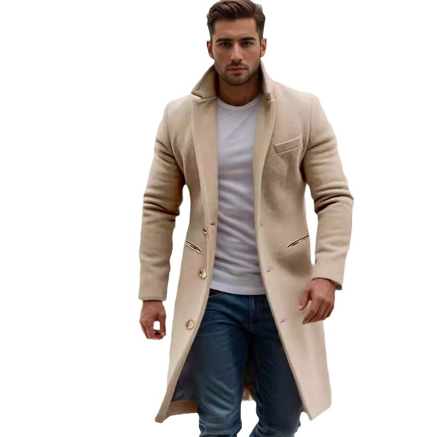 Herren eleganter Langmantel mit feinen Knopfdetails und schickem Schnitt Echoarchiv