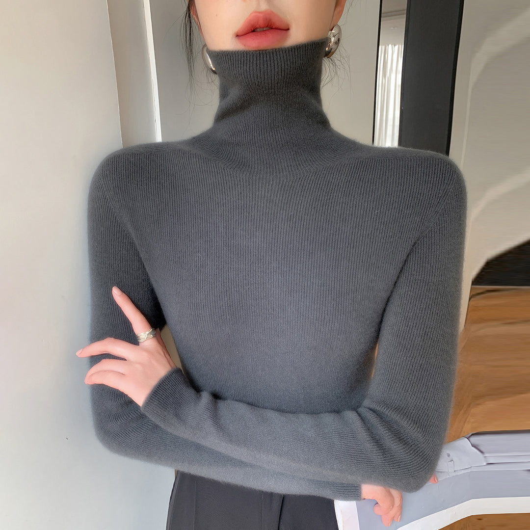 Damen Schlanker Feinstrickpullover mit hohem Rollkragen und feiner Rippstruktur Echoarchiv
