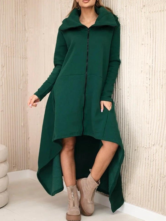 Damen nan asymmetrisches Sweatkleid mit hohem Stehkragen, durchgehendem Reißverschluss und verlängertem Rückensaum Echo Archiv