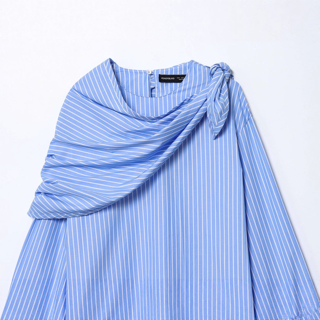 Damen schulterdetailierte Baumwollbluse mit Drapé-Schalkragen und breiten Manschetten – Élovi