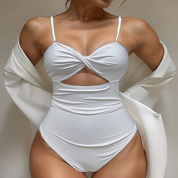 Damen Einteiliger Badeanzug mit raffiniertem Cut-Out-Design Echo Archiv
