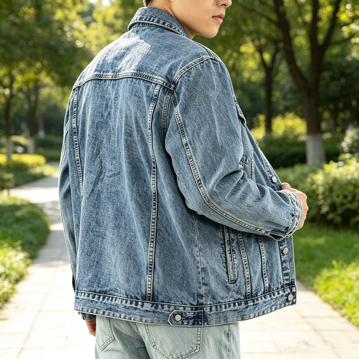 Herren Klassische Denimjacke mit modernen Akzenten Echoarchiv
