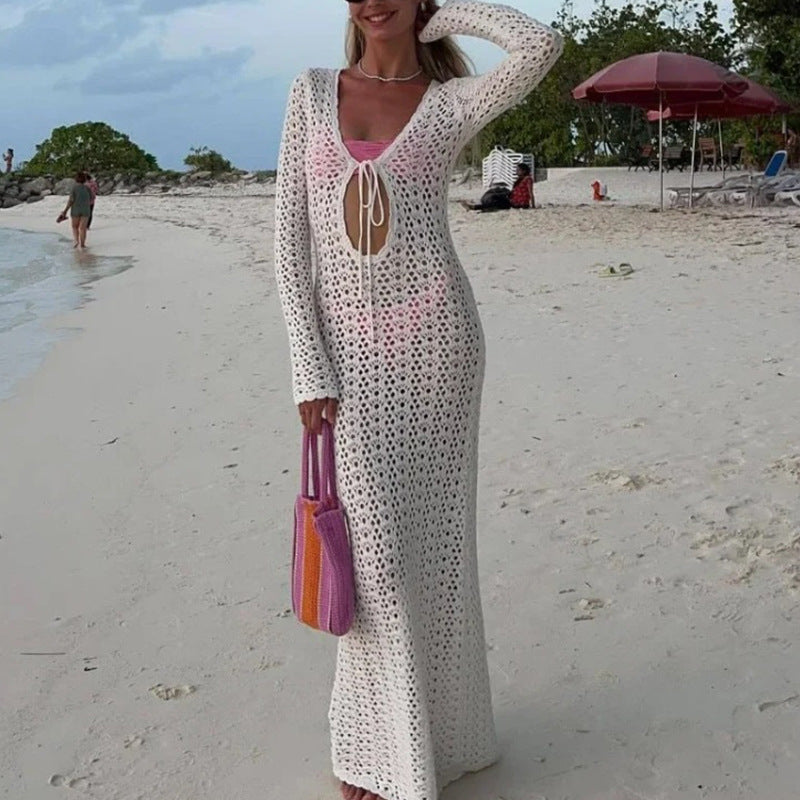 Damen Elegantes gehäkeltes Strandkleid mit tiefem V-Ausschnitt und luftiger Struktur Echo Archiv