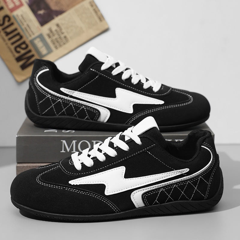 Damen leichte Retro-Skate-Sneaker mit gesteppter Seitenwand, gepolstertem Knöchelkragen und rutschfester Gummilaufsohle Echo Archiv