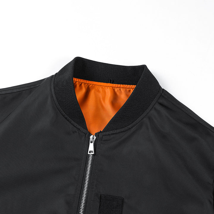 Herren Moderne Nylon-Bomberjacke im Aviatorstil mit kontrastierendem Innenfutter und Ärmel-Zipfach Echo Archiv