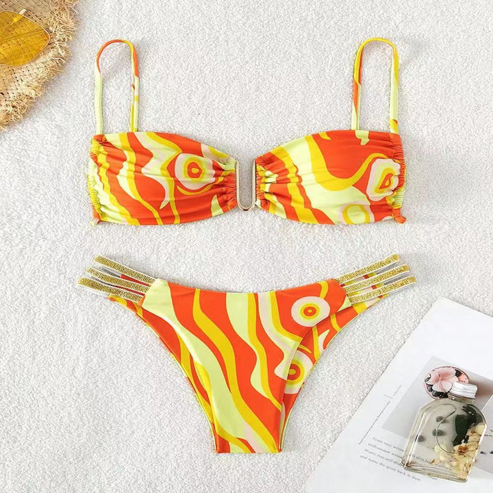 Damen Triangel-Bikini mit elegantem Raffungseffekt und modischen Akzenten Echo Archiv