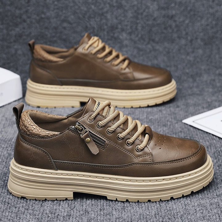 Herren robuste Lederoptik Plateau-Sneaker mit seitlichem Reißverschluss, gepolstertem Knöchelkragen und griffiger Wellenlaufsohle – Norré