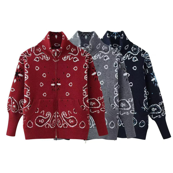 Damen Grobgestrickte Strickjacke mit Reißverschluss, Paisley‑Jacquard und Stehkragen Echoarchiv