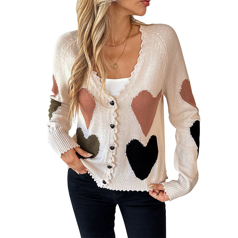 Damen Gestrickter V-Ausschnitt-Cardigan mit Herzintarsien und gewellter Kante Echoarchiv