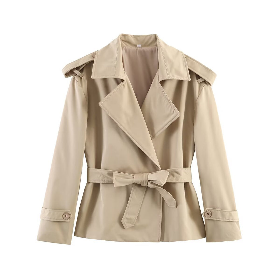 Damen kurzer Trenchcoat mit Taillengürtel, doppelreihiger Front und Schulterklappen Echo Archiv