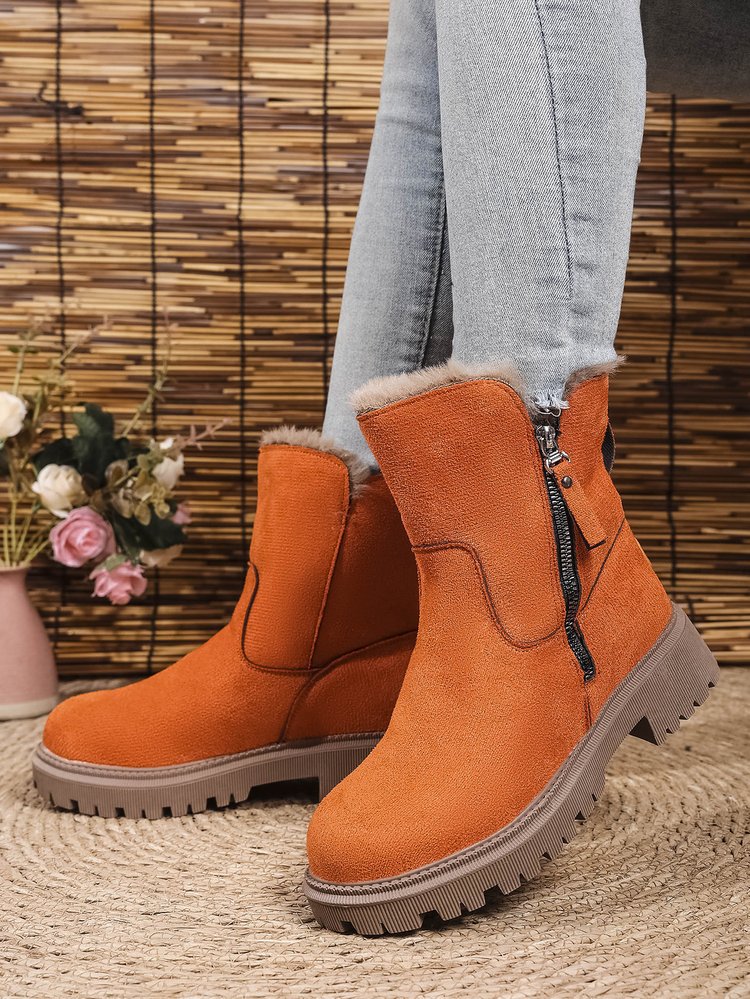 Damen Gefütterte Wildlederoptik Stiefeletten mit Teddyfutter, seitlichem Reißverschluss und profilierter Gummisohle – Varelle