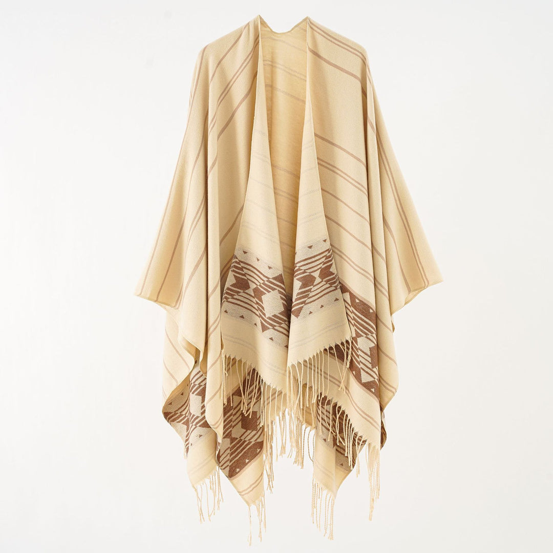 Damen Wollmix-Ruana im grafischen Ethno-Jacquard mit Fransensaum – Avérine