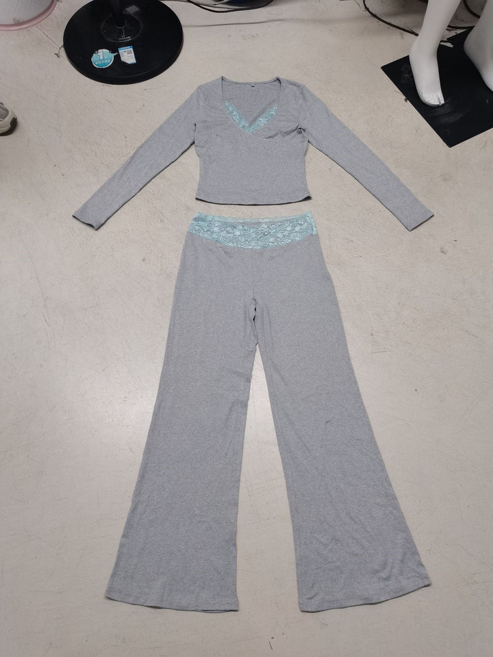Damen Zweiteiliges Lounge-Set aus Stretchjersey mit V‑Ausschnitt Crop-Top und ausgestellter hochtaillierter Hose – Élanora