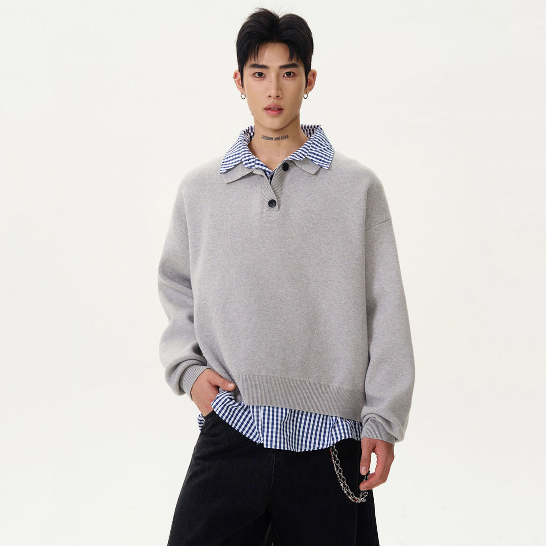 Herren Modischer Grobstrickpullover mit Hemdkragen und Knopfleiste Echoarchiv