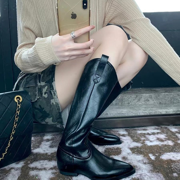 Damen Kniehohe Western‑Stiefel aus Glattleder mit spitzer Kappe und niedrigem Blockabsatz Echo Archiv