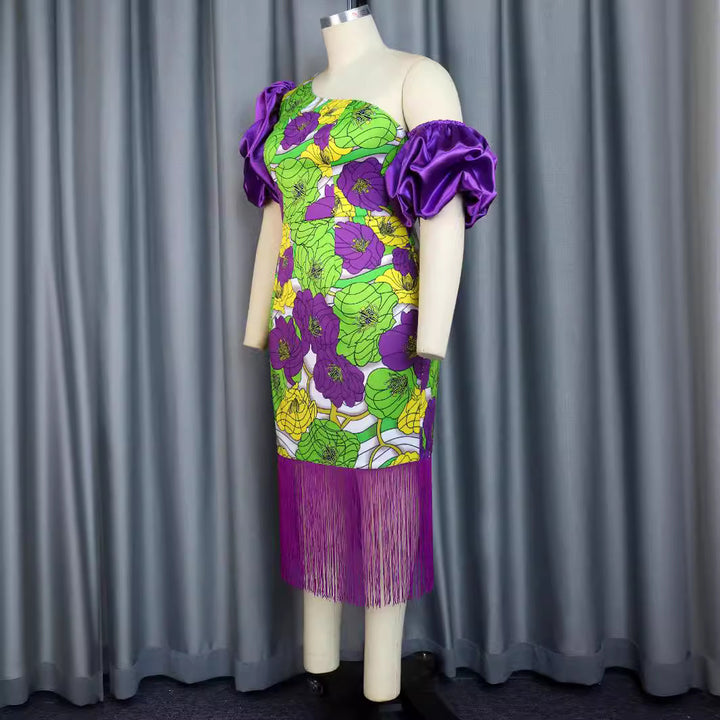 Damen Elegantes Schulterfreies Kleid mit voluminösen Puffärmeln und Fransen Echo Archiv