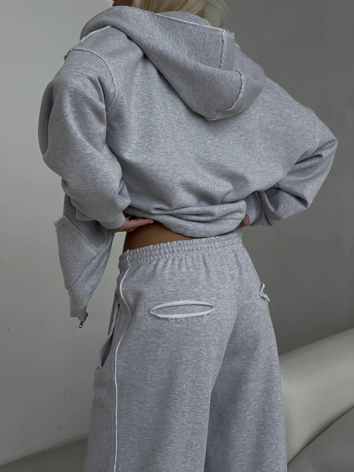 Damen oversized kurz geschnittener Kapuzenpullover und hochtaillierte Jogginghose Set aus Bio-Baumwollfleece – Auréline