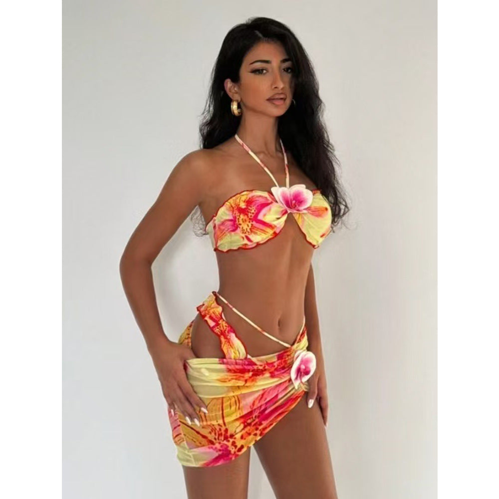 Damen Bandeau-Bikini mit floralem Design und Wickelrock Echo Archiv
