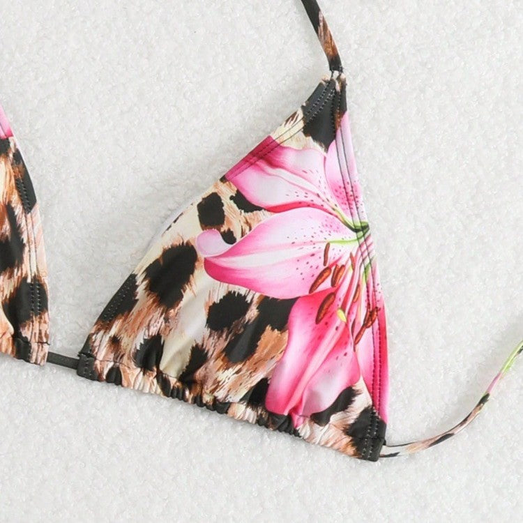 Damen Bikini-Set mit elegantem Leopardenmuster und verspielten Blumendetails Echo Archiv