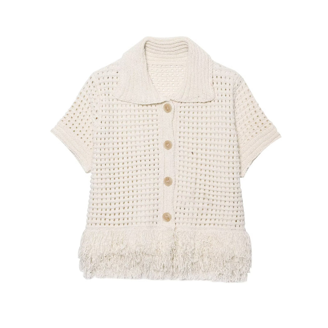 Damen Kurzarm-Strickjacke mit fransigem Saum und dekorativen Knöpfen Echo Archiv