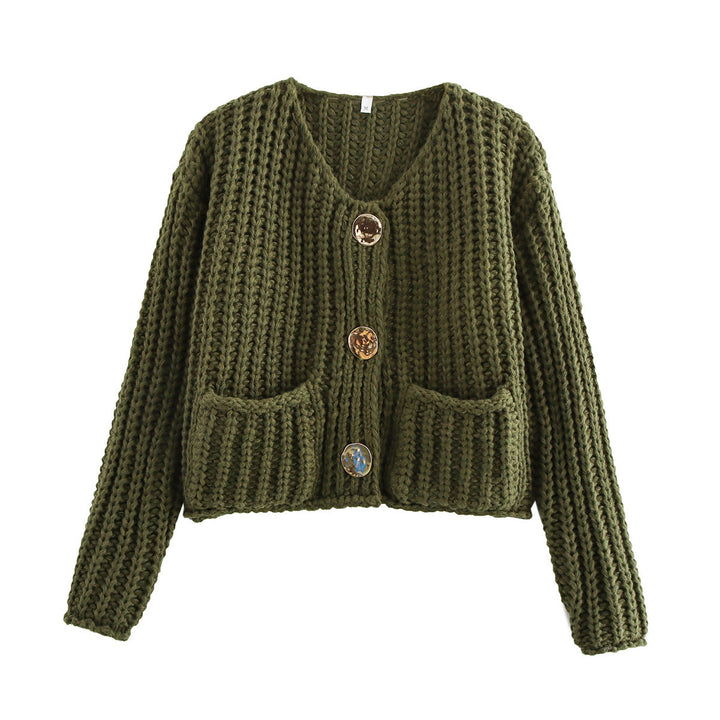 Damen Kurzcardigan im Rippen-Grobstrick mit aufgesetzten Taschen und Statementknöpfen – Veloura